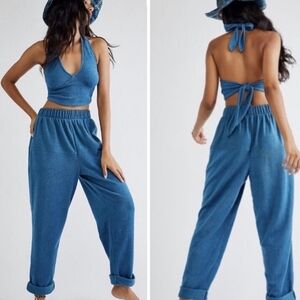 Free people beach terry sweatpants.  W12"  R13 26L Side Pockets. No pilling
